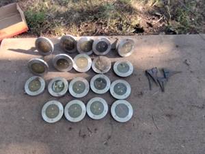 lot 236 image: Solor lights.