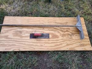 lot 284 image: (2) Trowel.