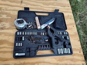 lot 308 image: Tool bits.