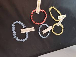 lot 325 image: (5) Brand new bracelets.