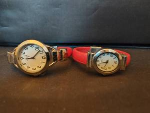 lot 334 image: (2) Quartz Watches.