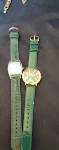lot 495 image: (2) Quartz Watches.
