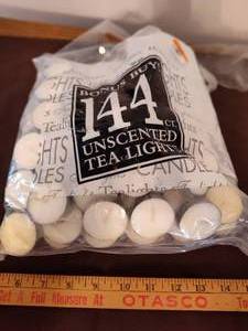 lot 344 image: Unscented Tea Light Candles.