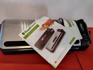 lot 389 image: Food Saver.