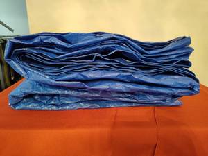 lot 390 image: Tarp.