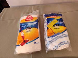 lot 514 image: Cedar Mop Refills.