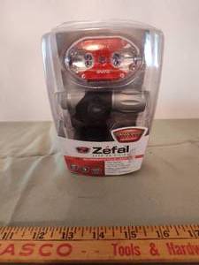 lot 523 image: Zefal Aluminum Cycling Lights.