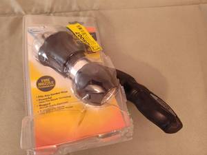 lot 552 image: Mighty Blaster Hose Nozzle.