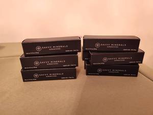 lot 564 image: Savvy Minerals Lip Stick.