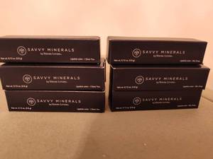 lot 571 image: Savvy Minerals Lip Stick.