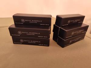 lot 575 image: Savvy Minerals Lip Stick.