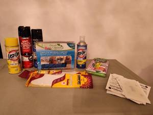 lot 584 image: Easy Off, Microfiber Cloth, and more.