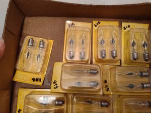 lot 588 image: Flicker Lights.