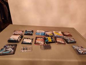 lot 591 image: Assorted Razor Refills.