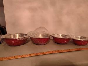 lot 602 image: Metal Bowls.