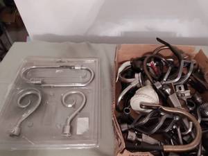 lot 609 image: Assorted Hooks.