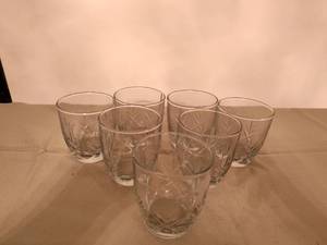 lot 643 image: (7) Low Ball Tumblers.