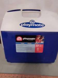 lot 668 image: Playmate Cooler.
