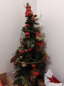 lot 697 image: Christmas Tree.