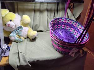 lot 707 image: Rabbit and Easter Baskets.