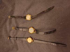 lot 731 image: (3) Quartz Watches.