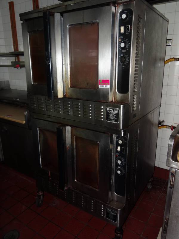 lot 4241 image: Blodgett Double Stack Convention Oven