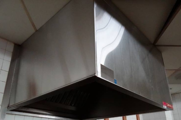 lot 4242 image: CaptiveAire Exhaust Hood Over Oven