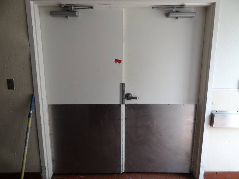 lot 4286 image: Double Door, Frame Included