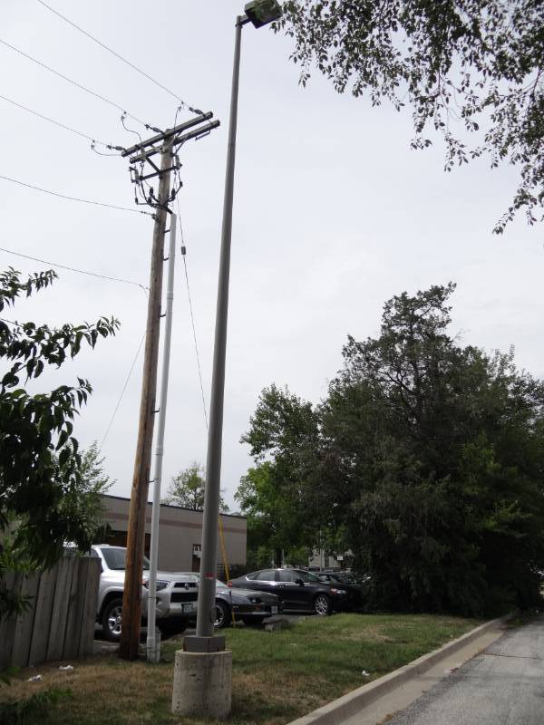 lot 4291 image: 30 ft light pole