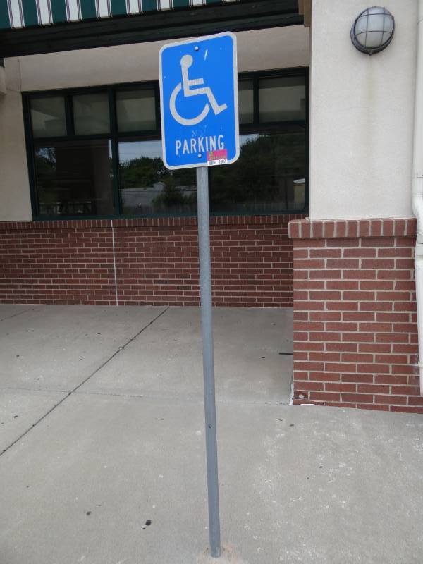 lot 4302 image: 5 handi cap parking signs