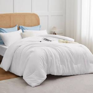 lot 1694 image: CozyLux White Full Size Comforter Set, 3 Pieces Solid Breathable Quilted Style Bedding Sets, Luxury Fluffy Soft Bed Set with Down Alternative Comforter for All Season (1 Comforter & 2 Pillowcases) - Retail $36