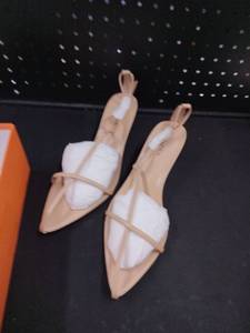lot 6284 image: Womans field strappy sandals size 9 color nude