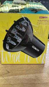 lot 10390 image: Conair Volumizing Hair Diffuser Attachment - Retail $12
