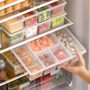 lot 1962 image: Taiuloo 2 Pack Divided Veggie Tray with Lid, 5 Compartment Salad Bar Containers for Fridge, Clear Snackle Box Organizer, Plastic Food Storage for Fruit, Vegetable, Snack, Meal Prep - Retail $27