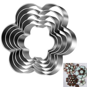 lot 2097 image: Tmflexe Flower Cookie Cutter, Pack of 5� - Retail $5