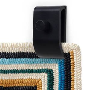 lot 12404 image: TKGKHK Tapestry Hanger, 4pcs Quilt Hangers for Wall for Display, Aluminium Blanket Hanger Clamps, Carpet Rug Display Rug Hangers for Wall Hangings (Black) - Retail $25