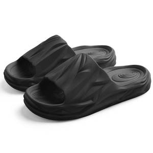 lot 16110 image: Spesoul Cloud Slides for Men Women Soft Thick Sole Slide Sandals Recovery Foam Pillow Slippers for House Shower Pool Beach Indoor Outdoor Walking 12.5-13.5 Wide Women11.5-12.5 Wide Men - Retail $20