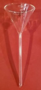 lot 31368 image: Pyrex Corning 6140-65 Long Stem Glass Funnel, 12 Pack