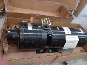 lot 31545 image: Dayton High Volume Booster Pump, 45MW31