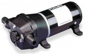 lot 32908 image: Flojet Quad II Diaphragm Bait Tank, Diesel Transfer And General Purpose Pump, 04125502G