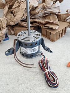 lot 32958 image: Genteq Motor 6099AS