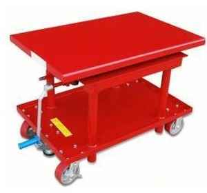 lot 33067 image: DAYTON Precise-Positioning Manual Mobile Post-Lift Table 2,000 lb Load Capacity, Steel, Mechanical