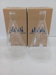 lot 33091 image: Pyrex Glass Erlenmeyer, 6000mL, 2 Pack