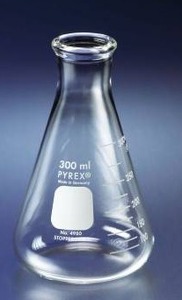 lot 33116 image: Pyrex 6L Narrow Mouth Erlenmeyer Flask 4 Pack