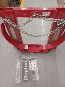 lot 33162 image: Plastic Drum Grabber