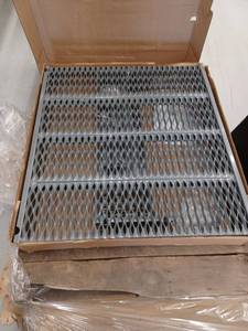 lot 33230 image: EGA Products Industrial Platform Step with Railings - Model CW4-21-2-3