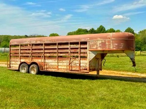 lot 56425 image: Vintage Trailmor Livestock Trailer 8.5 x 20