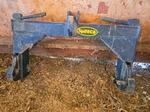 lot 56460 image: Speeco CAT 2 Quick Hitch Farm Implement