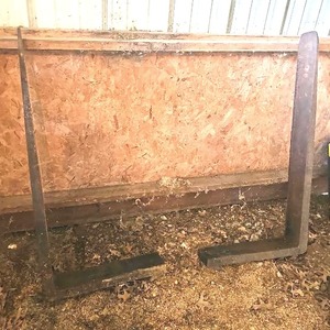 lot 56461 image: Forks for tractorforklift 3 8