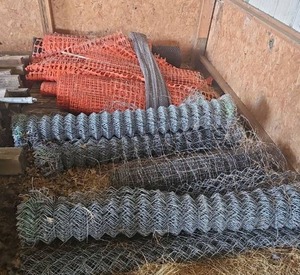 lot 56466 image: Fencing & Barriers